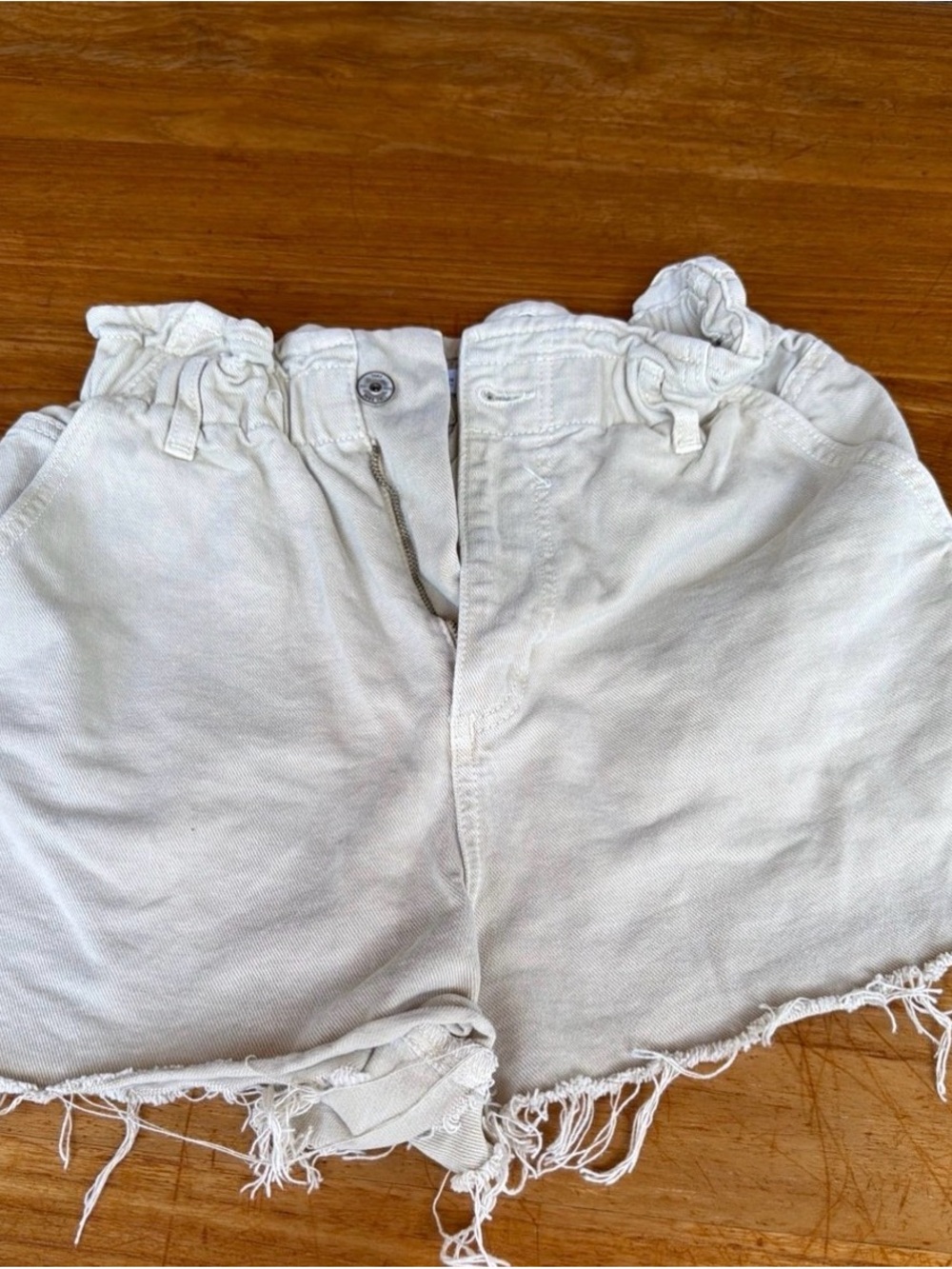 Zara Cream Frayed Hem Paperbag Waist Shorts